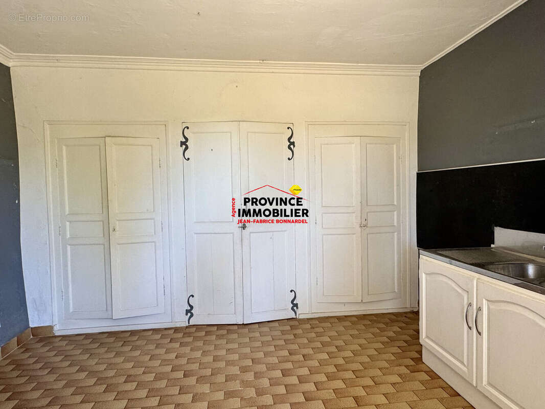 Maison 86 m² à Montsegur-Sur-Lauzon  - photo 5