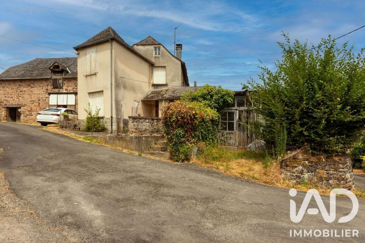 Maison 94 m² à Saint-Solve  - photo 3