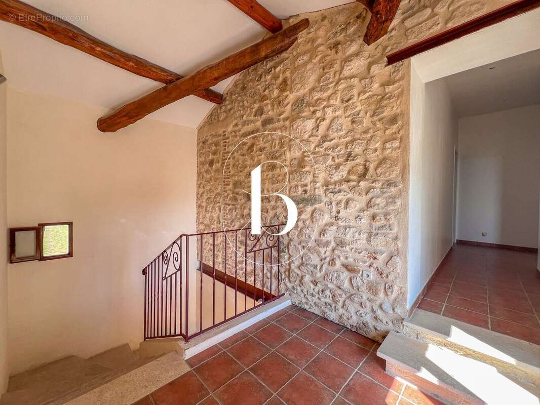 Maison à GOUDARGUES