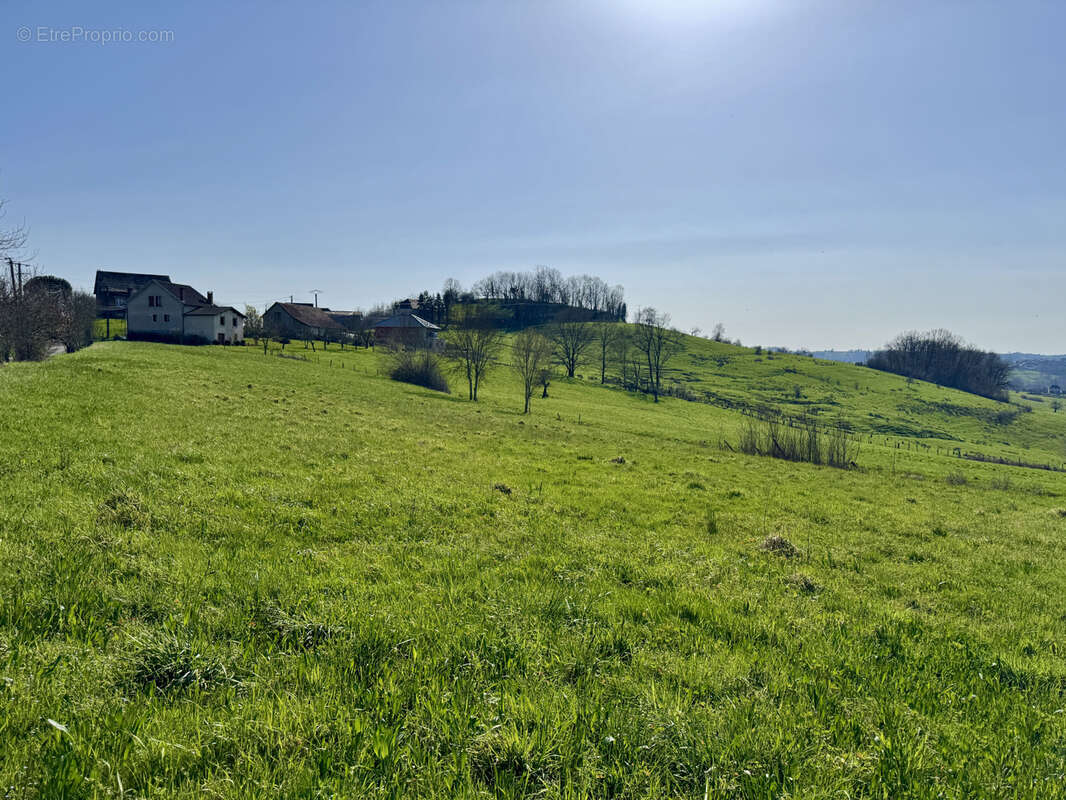 Terrain à ALLASSAC