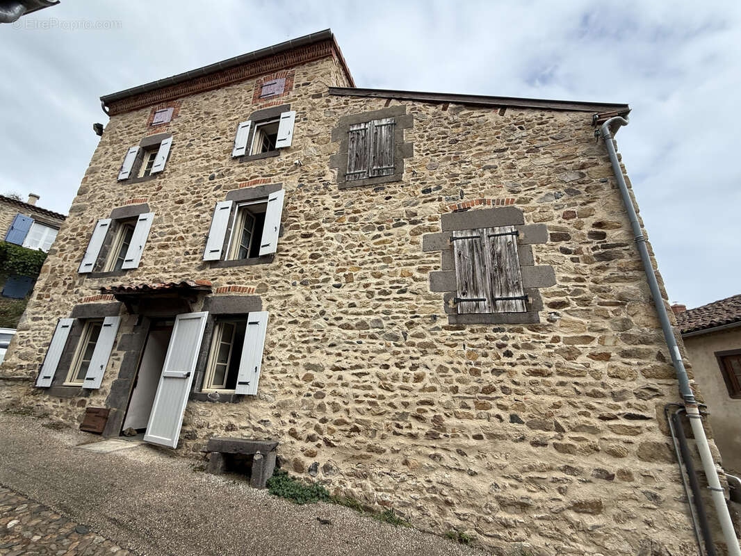 Maison à LAVAUDIEU