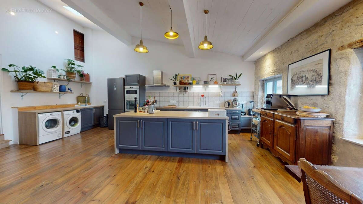 Appartement à CARCASSONNE