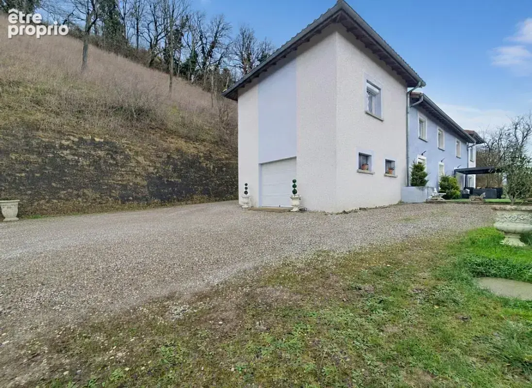 Maison - 6 Chambres - Dont 1 suite parentale - Buanderie - Garage - Jardin - photo 2