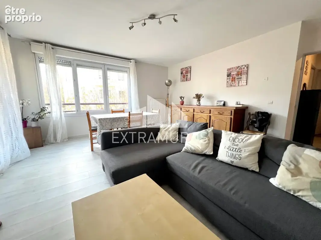 A vendre en exclusivité Lyon 9  Vaise appartement lumineux de 114 m2 avec  4 chambres et balcon. - photo 2
