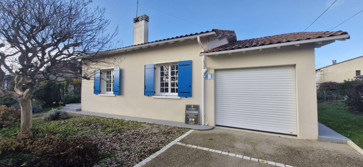 Maison à MORTAGNE-SUR-GIRONDE
