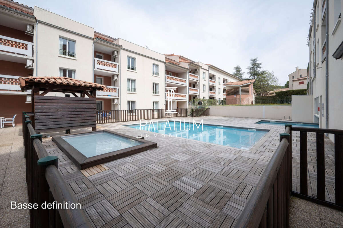 Appartement à GREOUX-LES-BAINS