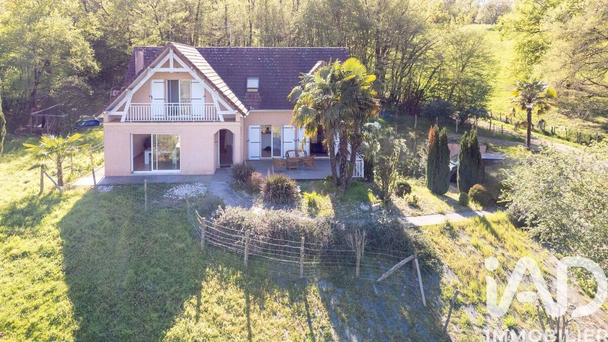 Photo 1 - Maison à USSAC