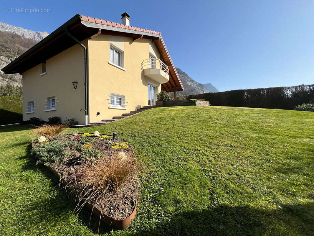 Maison à MAGLAND