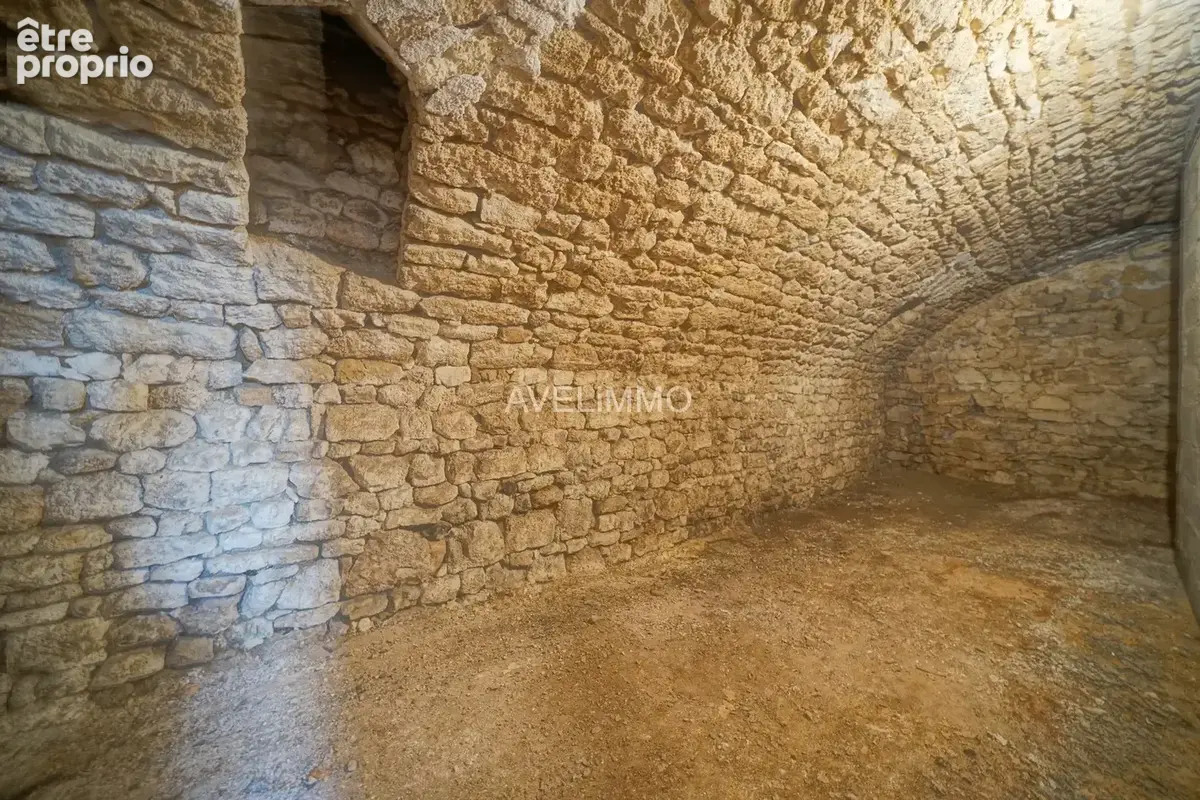 Immeuble divisé en 4 studios avec caves et garages - photo 8