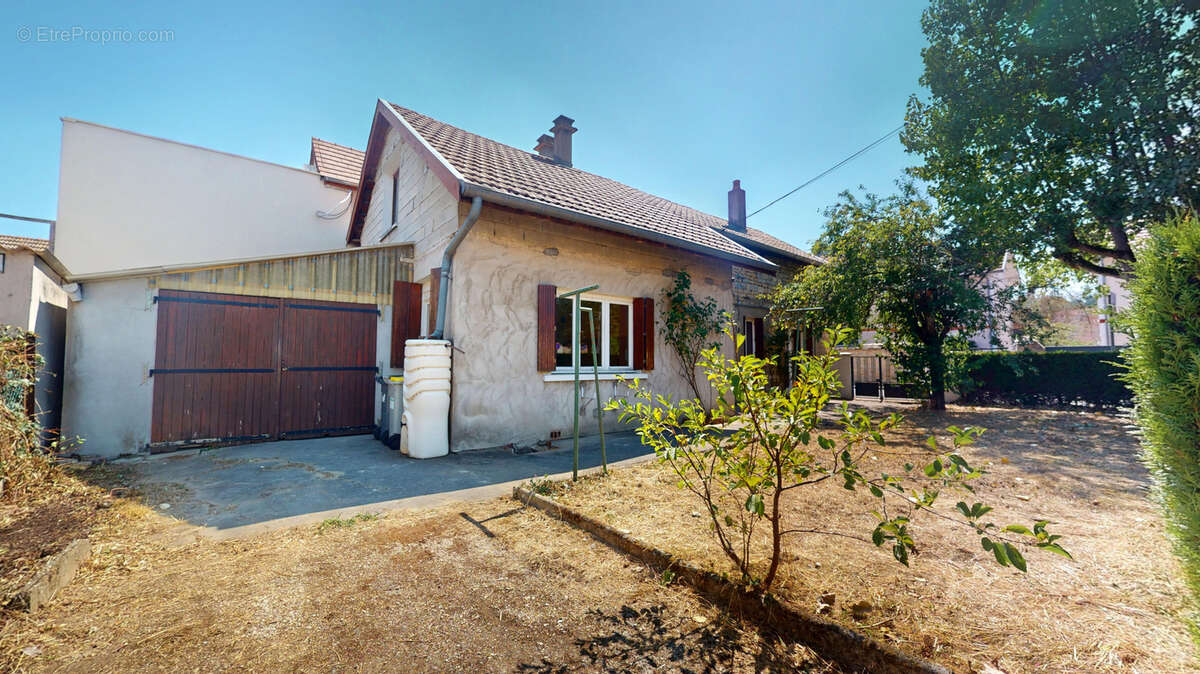 Maison Quartier Bourroches - photo 17
