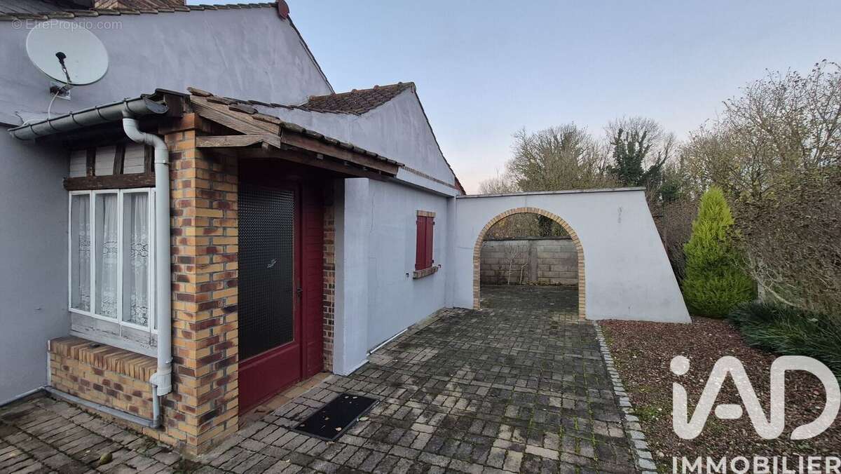 Photo 4 - Maison à LONGPRE-LES-CORPS-SAINTS