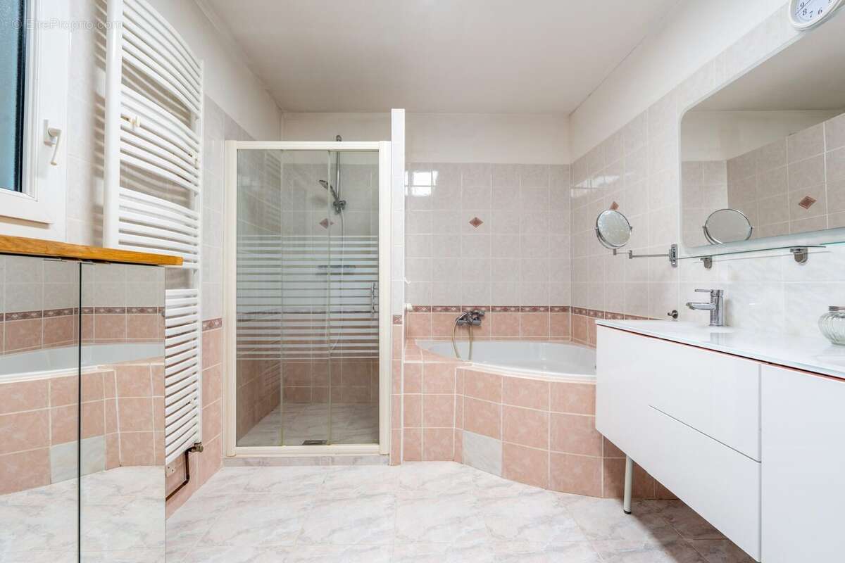 Salle de bain parentale 
