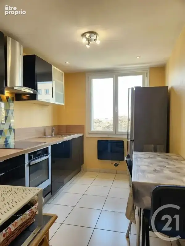 Appartement 4 pièces 70 m² à vendre à Villeurbanne (69100) - photo 5