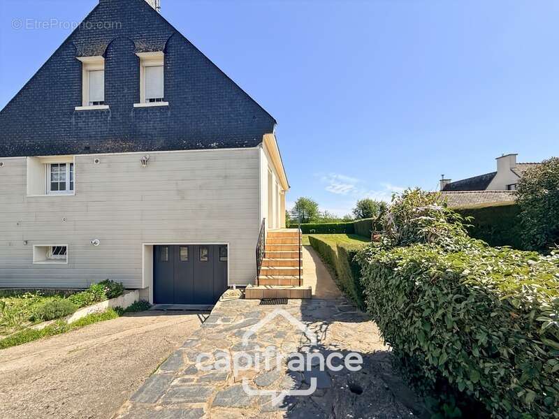 Maison à PONTIVY