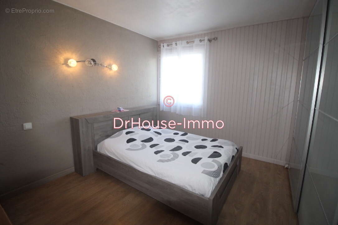 Appartement à LA CROIX-VALMER