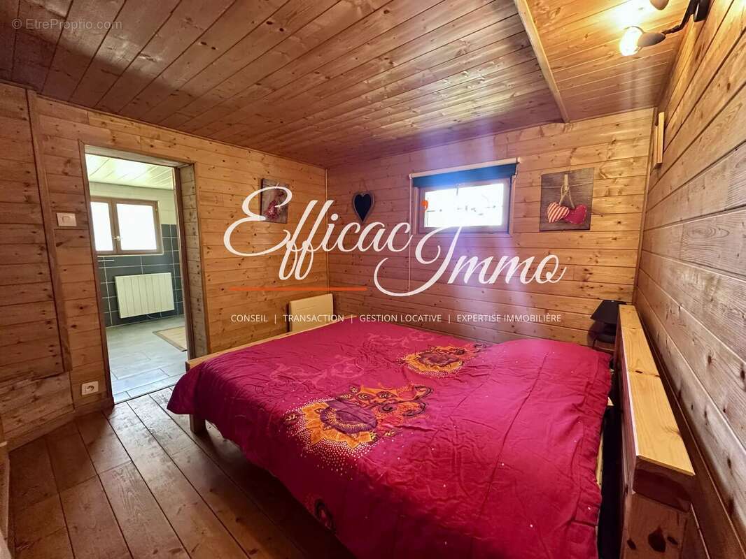 Les angles – chalet 4 faces – 90 m² – terrain de 1 185 m² – vue lac de matemale – vendu meublé - photo 9