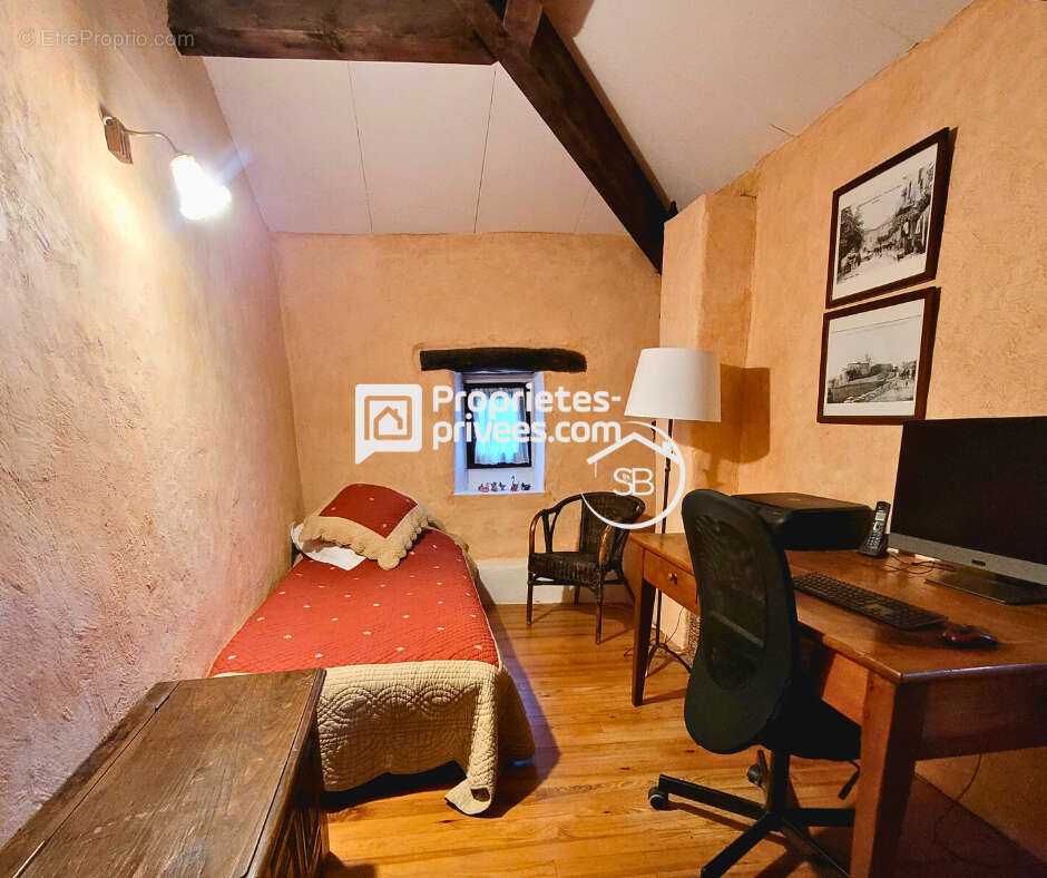 Maison à SAINT-ANDRE-DE-CRUZIERES