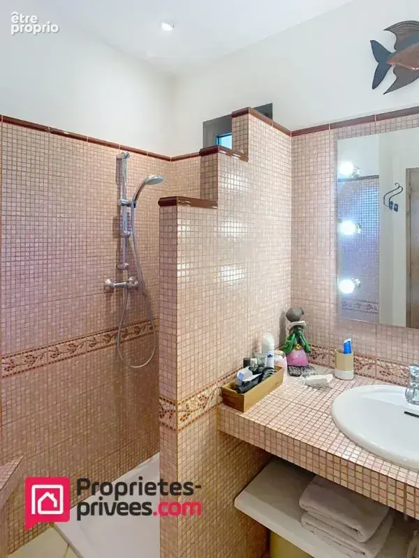 Maison Plan D Aups Sainte Baume 5 pièce(s) 197m² - photo 14
