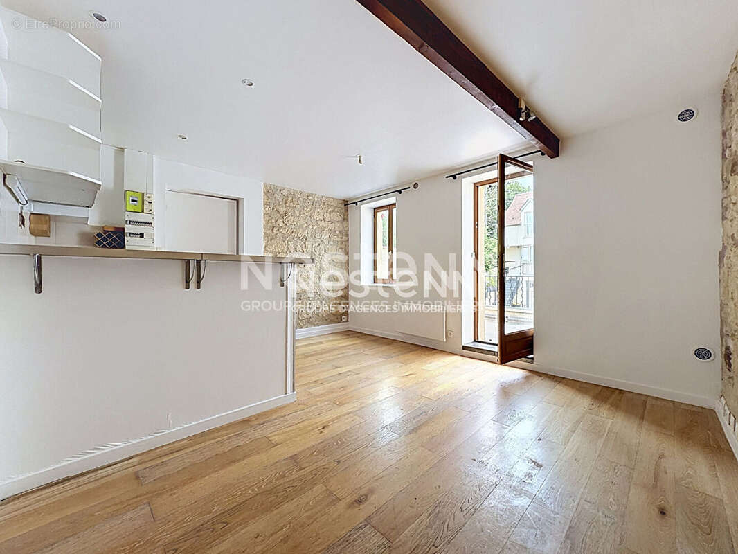 Appartement à CHAMPAGNE-SUR-OISE