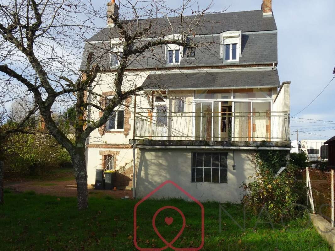 Maison à AUBIGNY-SUR-NERE