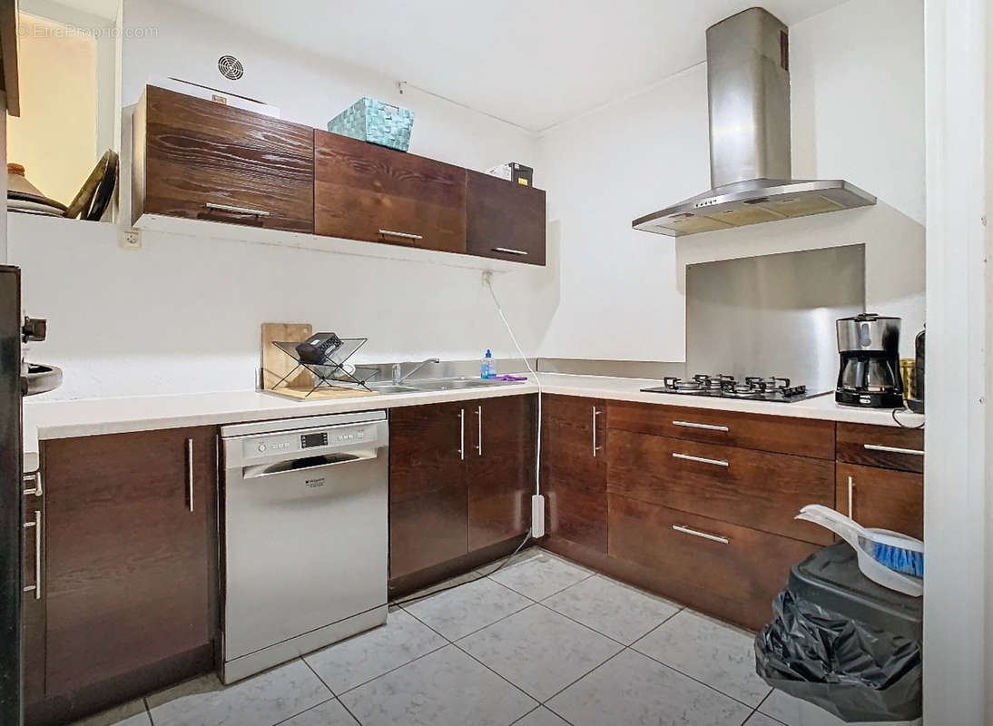Cuisine  - Appartement à VILLEFRANCHE-SUR-SAONE
