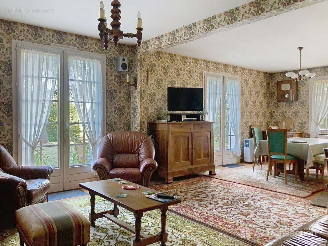 Maison à CHATILLON-SUR-INDRE