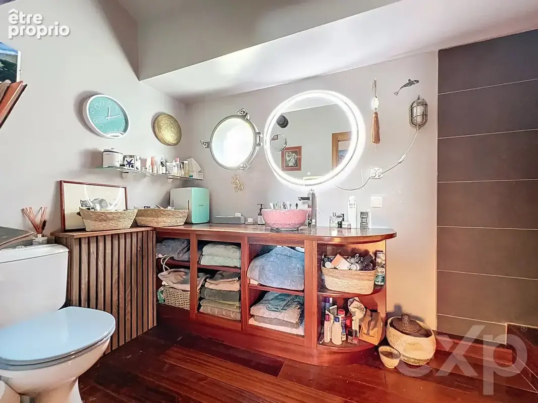 Maison 200 m² à Saint-Germain-Au-Mont-D'or  - photo 8