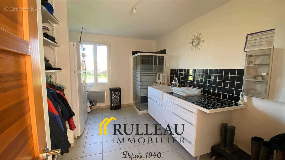 Maison à SAINT-CHRISTOLY-DE-BLAYE