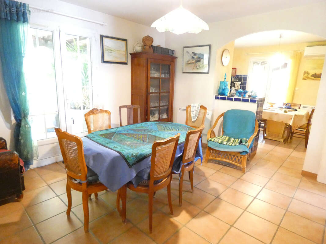 Maison à BOISSET-ET-GAUJAC