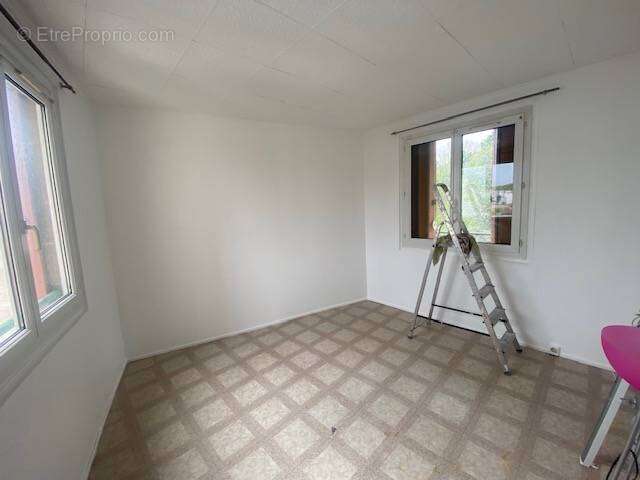 Appartement à CLICHY-SOUS-BOIS