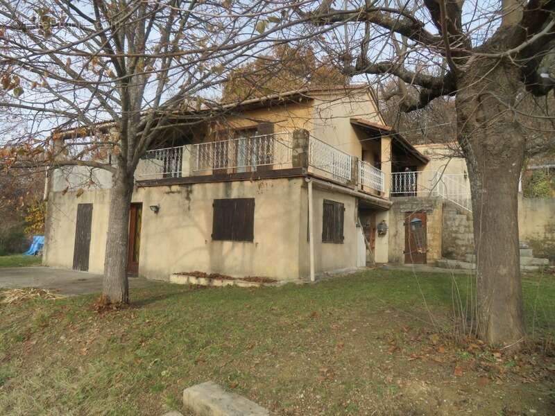 Maison à LE CHAFFAUT-SAINT-JURSON