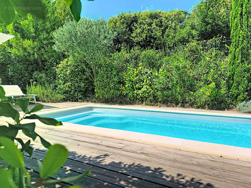 Bien d'exception aux portes d'Avignon -  Vue dégagée -126 m2 - Piscine - photo 6