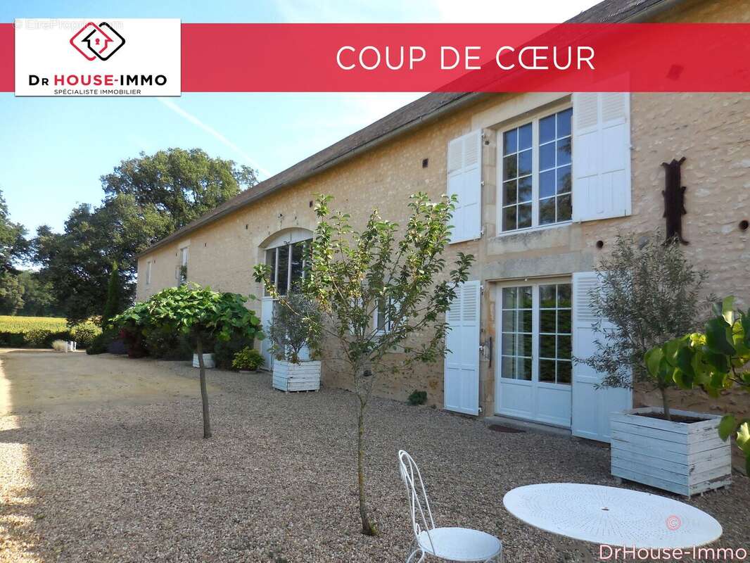 Maison 272 m² à Sainte-Radegonde  - photo 30