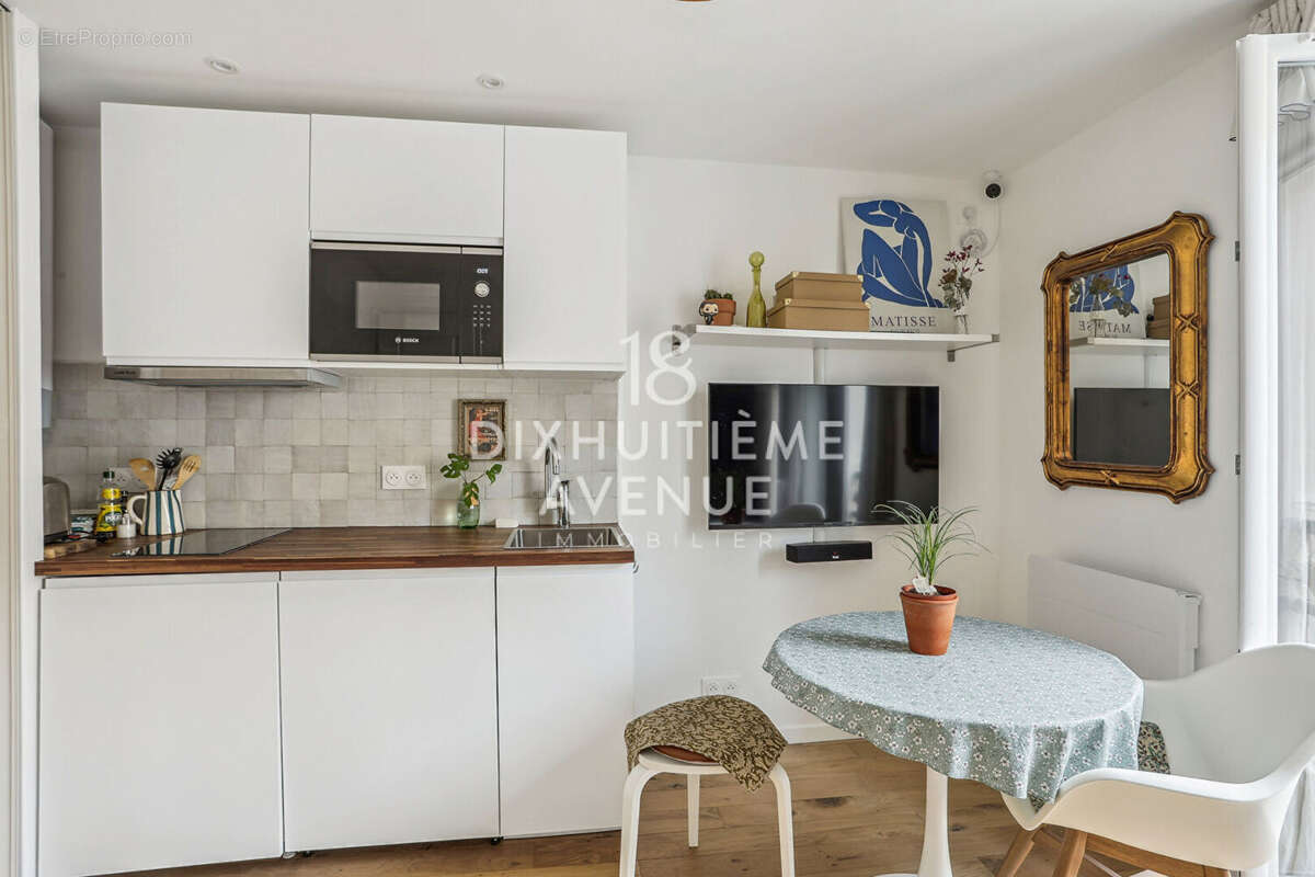 Appartement à PARIS-18E