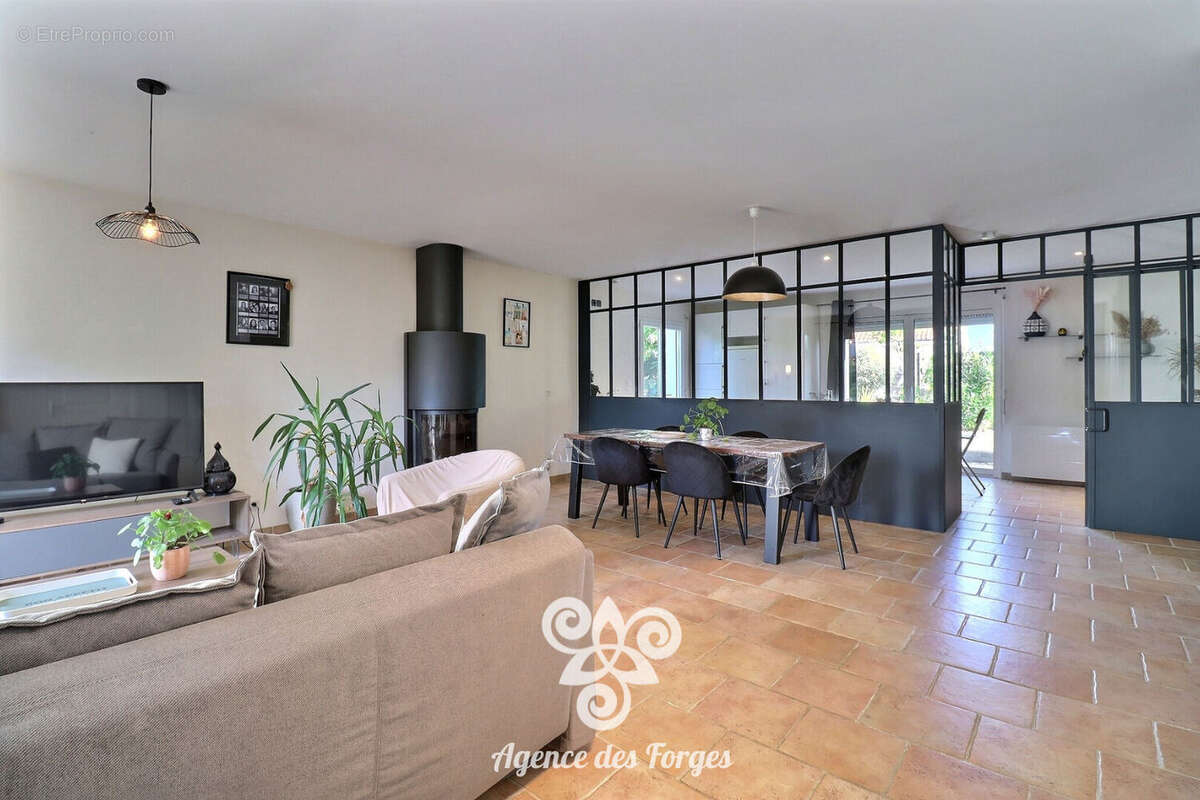 Maison plain-pied - 3 chambres - 103m² - Vallet - photo 4