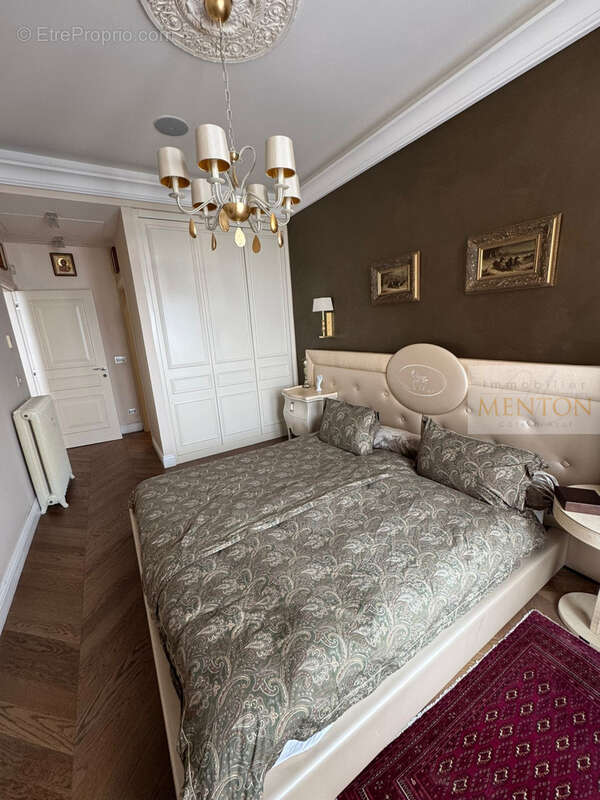 Appartement à MENTON