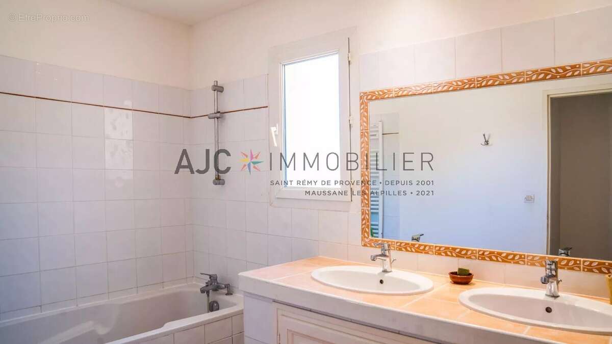 Maison vue alpilles, jardin et potentiel piscine - saint-remy-de-provence - photo 11