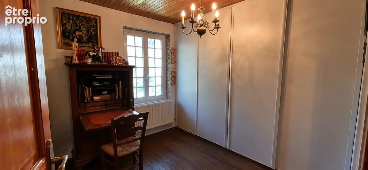 Bâtisse de 140 m2 habitables sur parce de 3375 m2, avec garage, grange et caves. - photo 19