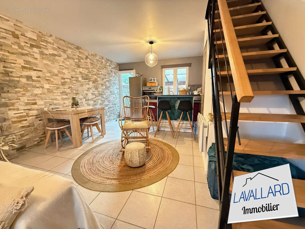 Maison à VILLERS-BRETONNEUX