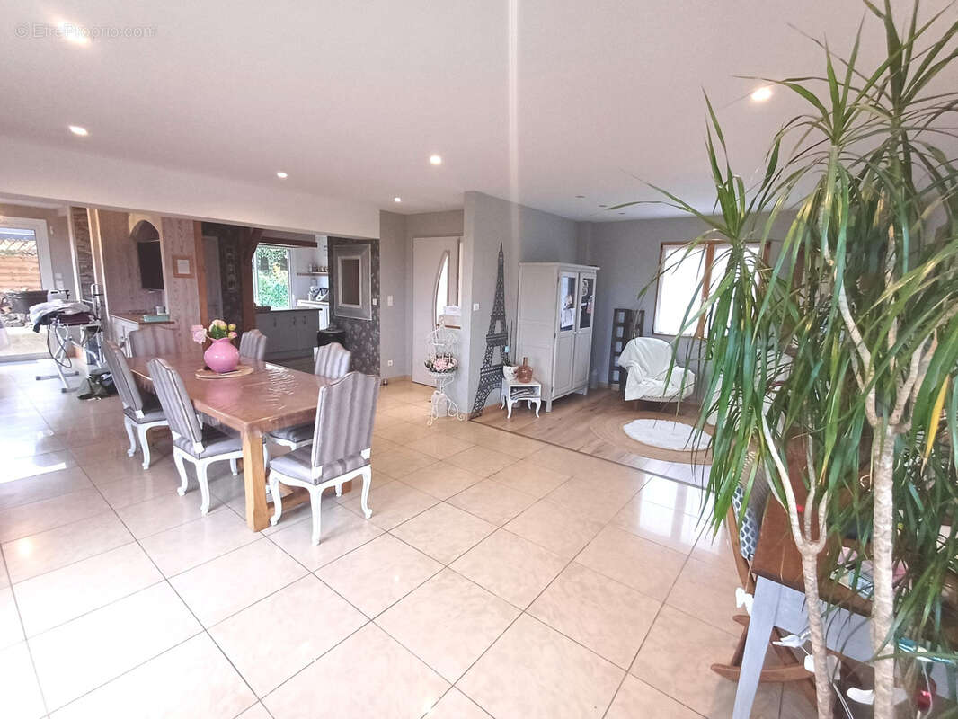 Maison à LONDINIERES