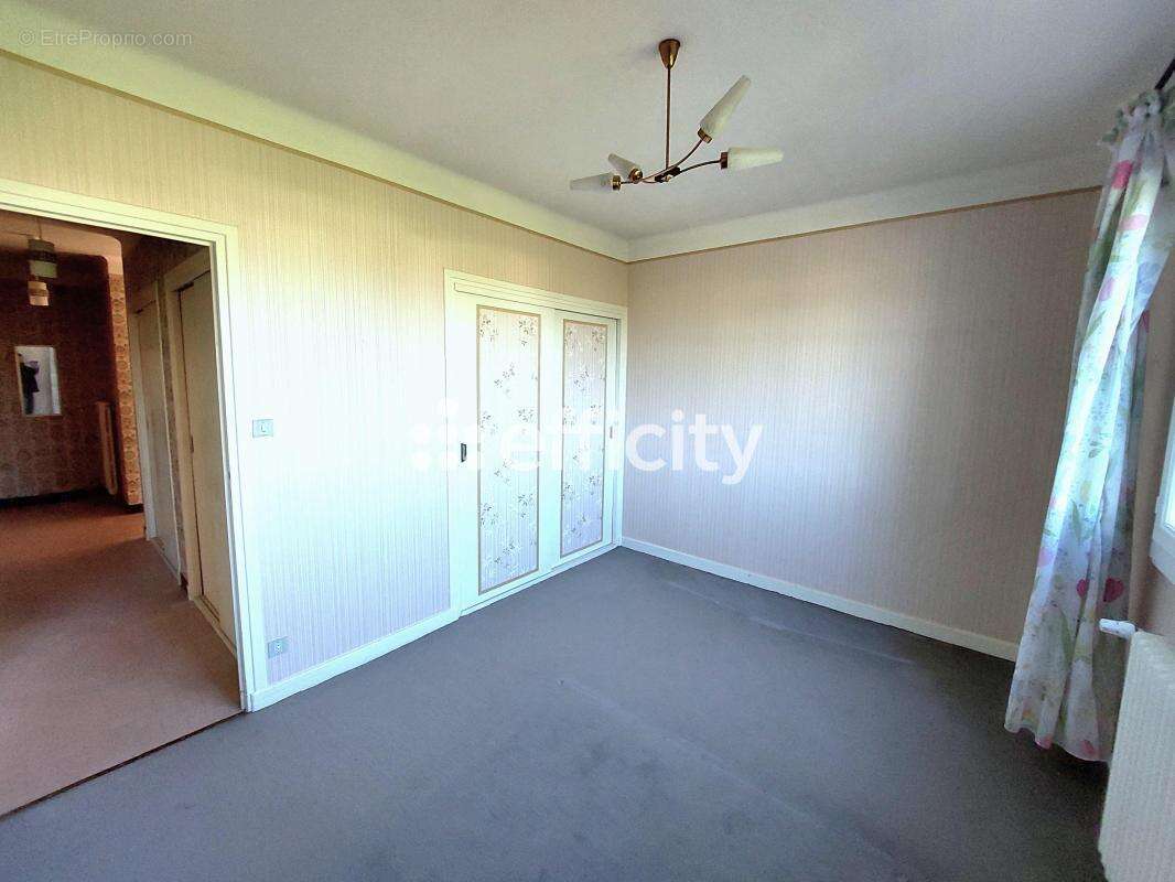 Maison 144 m² à Saint-Rambert-D'albon  - photo 10