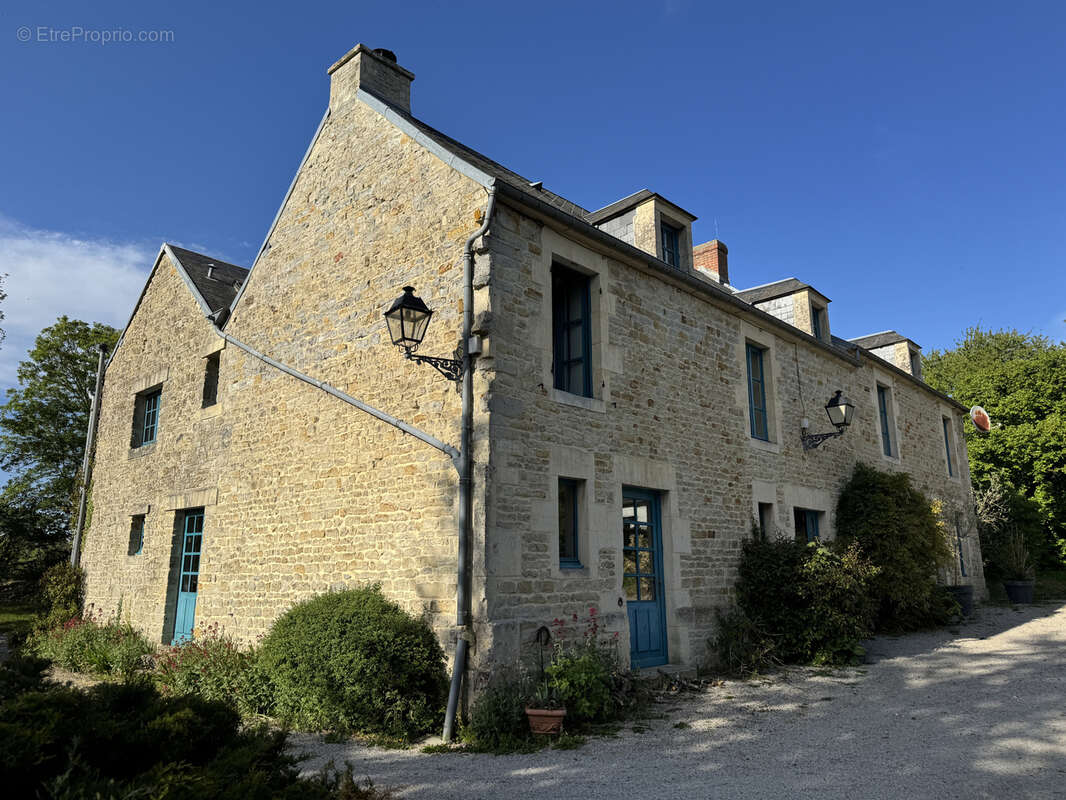Maison à TILLY-SUR-SEULLES
