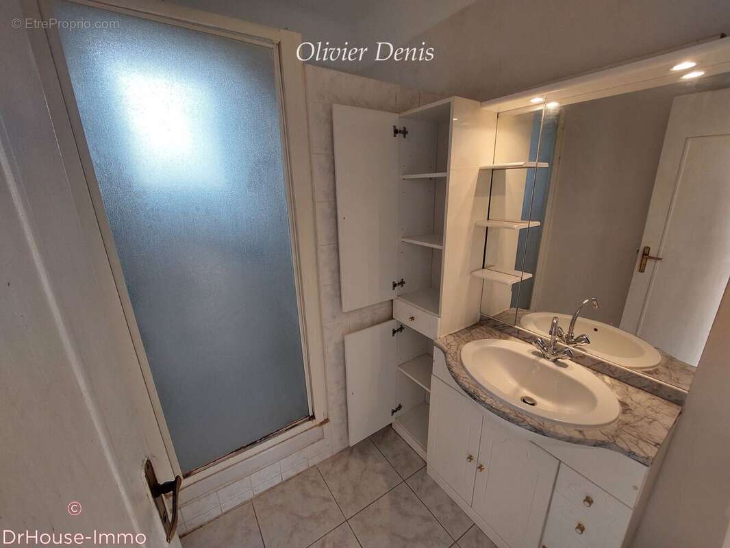 Maison à SAINT-SATURNIN-LES-APT