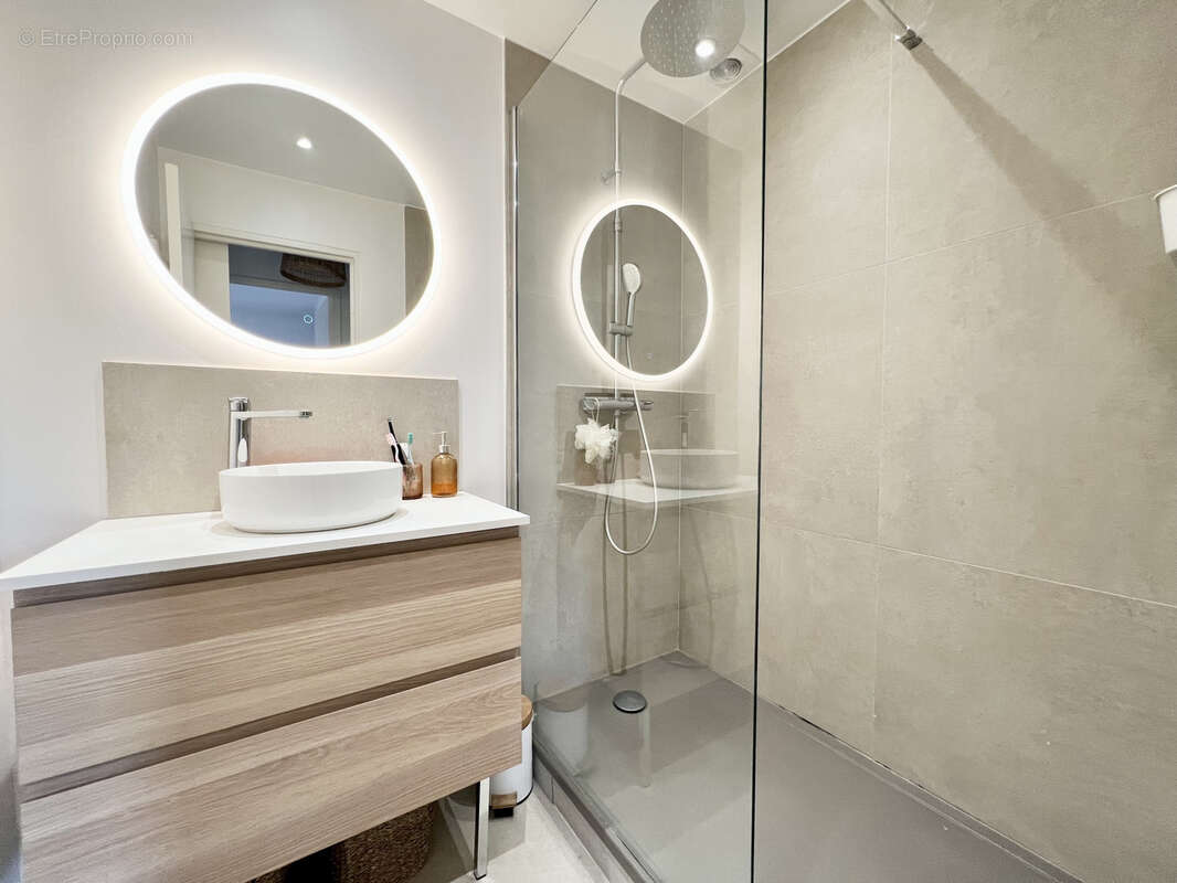 Appartement à LA VALETTE-DU-VAR