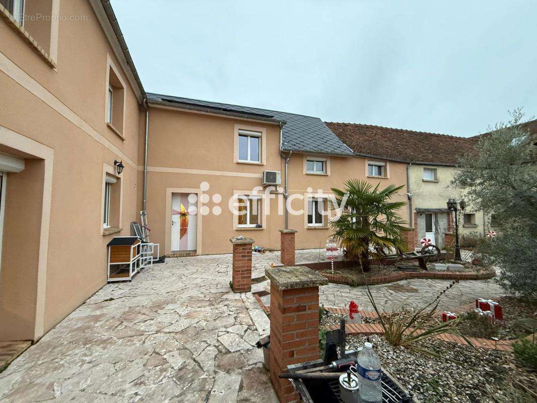 Maison à BAILLEUL-SUR-THERAIN