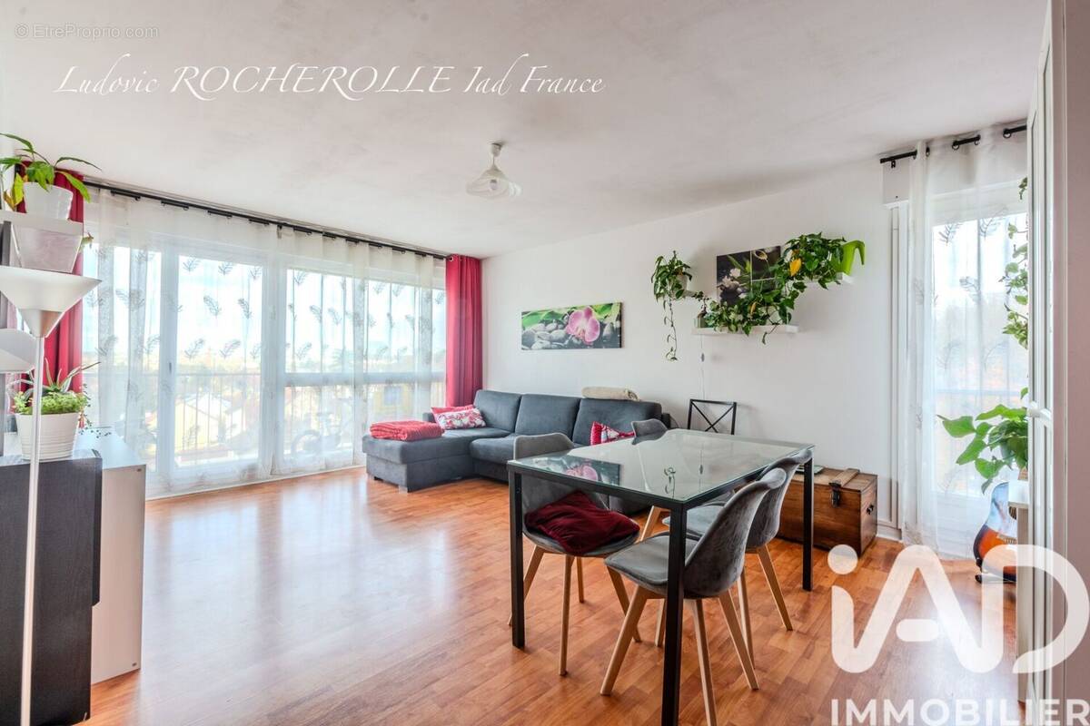 Photo 1 - Appartement à SAINT-MICHEL-SUR-ORGE