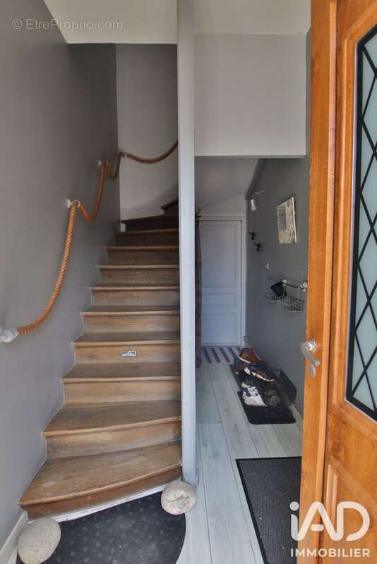 Maison 88 m² à Montereau-Fault-Yonne  - photo 2