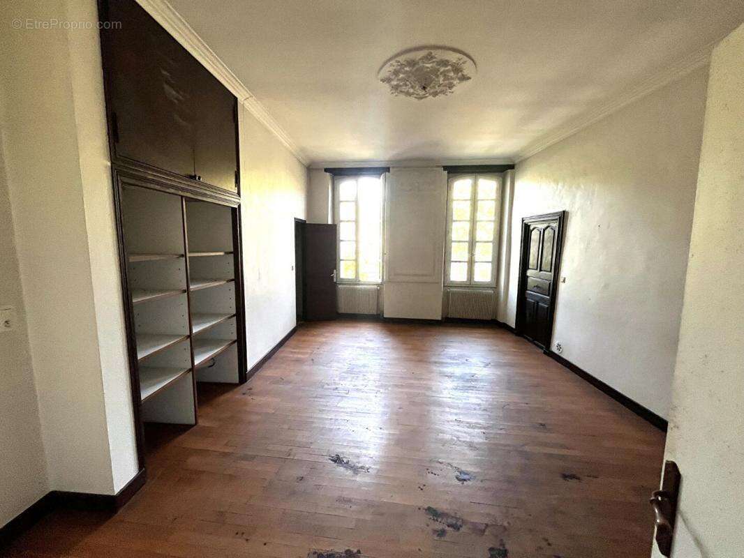 Maison à CAHORS
