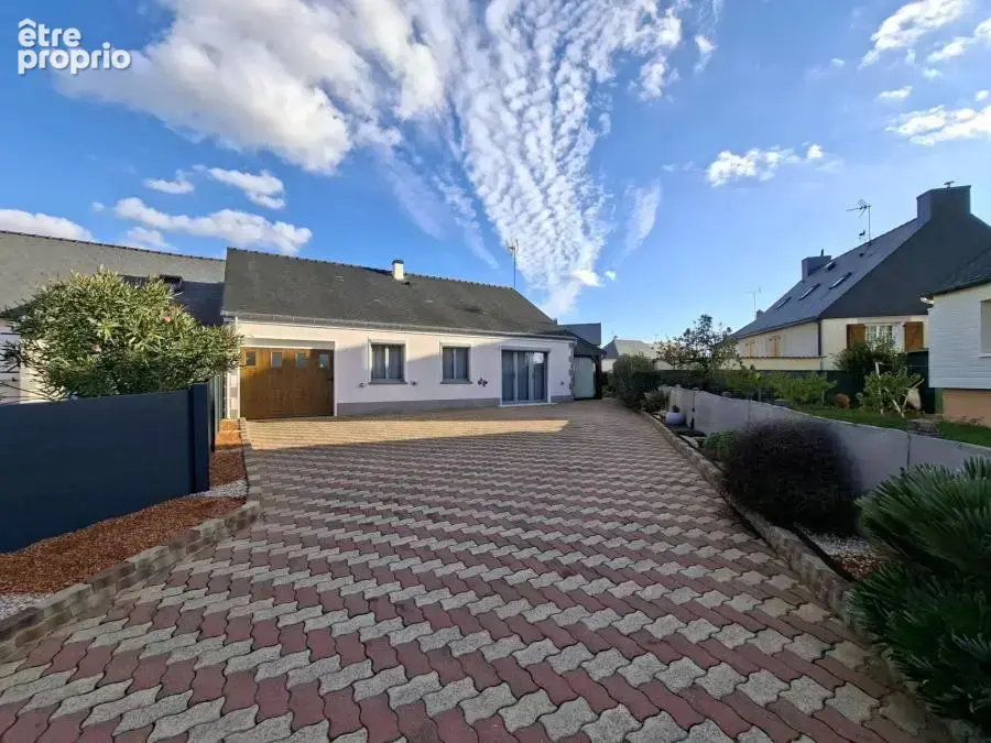 Maison à SABLE-SUR-SARTHE