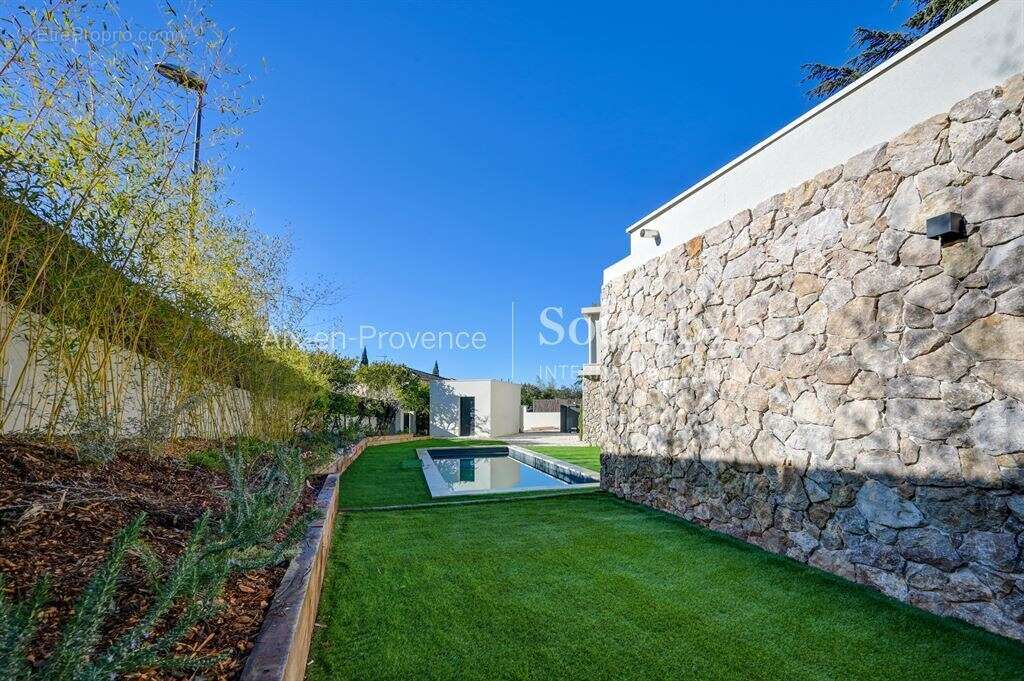 Maison à AIX-EN-PROVENCE